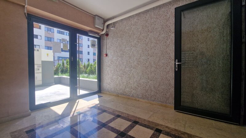 Metrou Pacii, 2 camere cu gradina de 150 mp,  comision 0%.